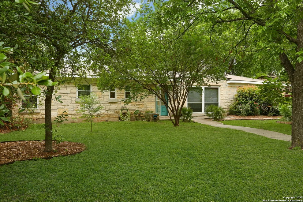 Unit for sale at 202 Beverly Drive, San Antonio, TX 78228