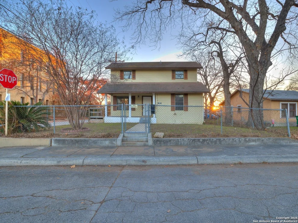 Unit for sale at 302 REGENT, San Antonio, TX 78204