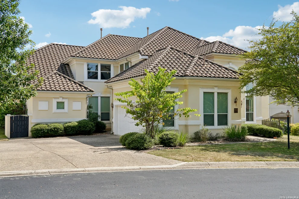 Unit for sale at 7439 Hovingham, San Antonio, TX 78257