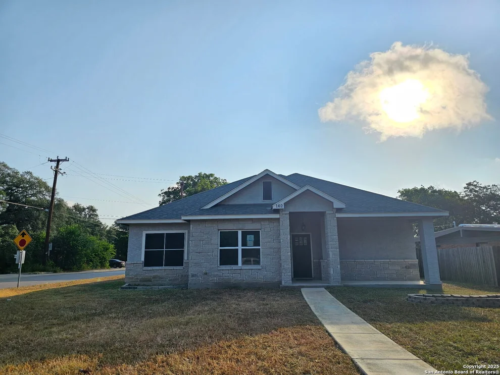 Unit for sale at 102 Lemonwood Ave, Universal City, TX 78148