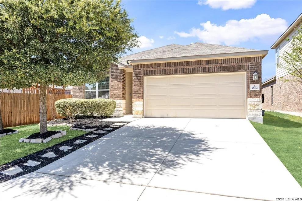 Unit for sale at 9503 Bricewood Oak, San Antonio, TX 78254