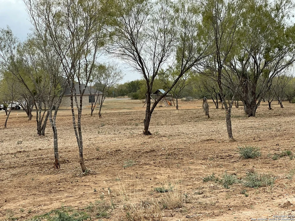 Unit for sale at 277 County Road 1647, Moore, TX 78057