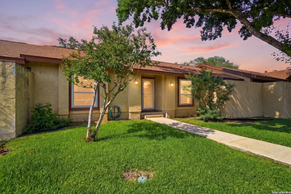 Unit for sale at 16202 Avenida Del Luna, San Antonio, TX 78232