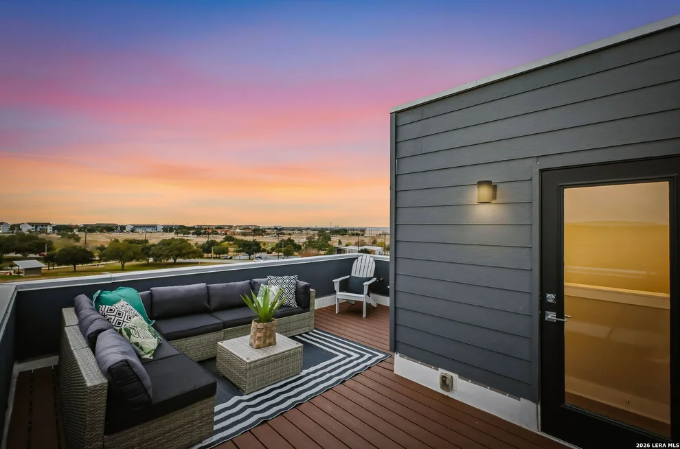 Unit for sale at 7922 Kennedy Hill, San Antonio, TX 78235