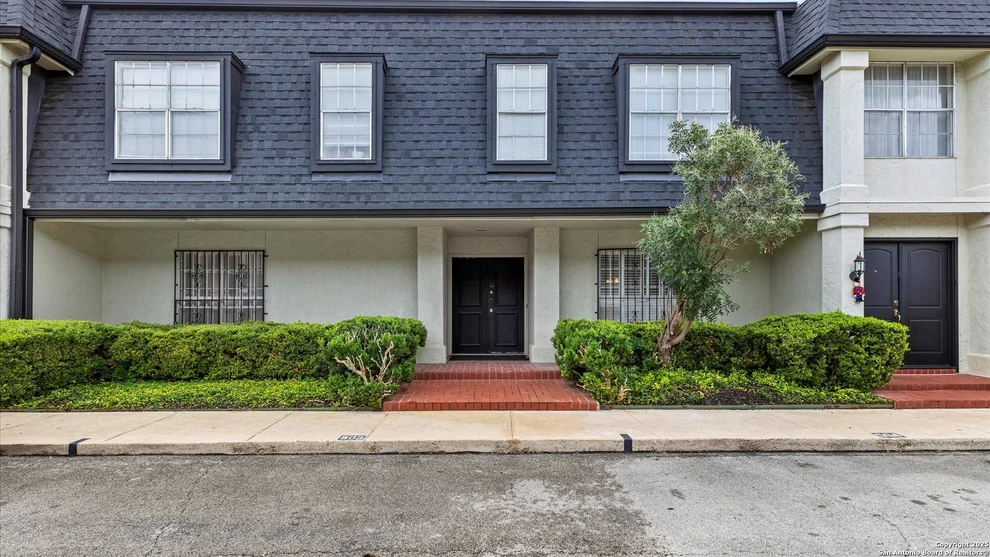 Unit for sale at 7834 Broadway, San Antonio, TX 78209