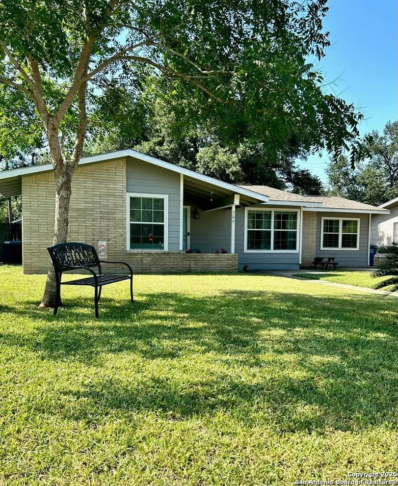 Unit for sale at 706 E Crockett St., Beeville, TX 78102