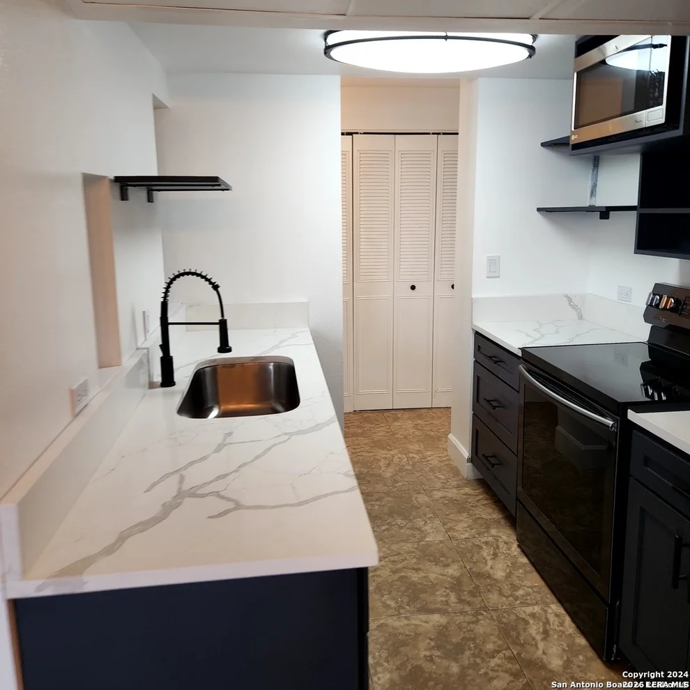 Unit for sale at 7039 San Pedro Ave, San Antonio, TX 78216