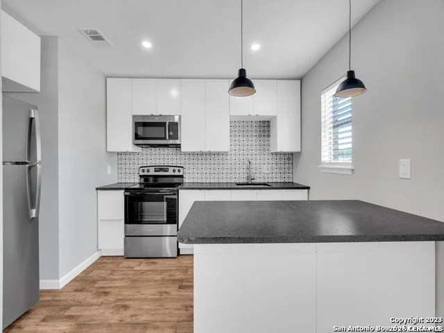 Unit for sale at 911 Vance Jackson, San Antonio, TX 78201