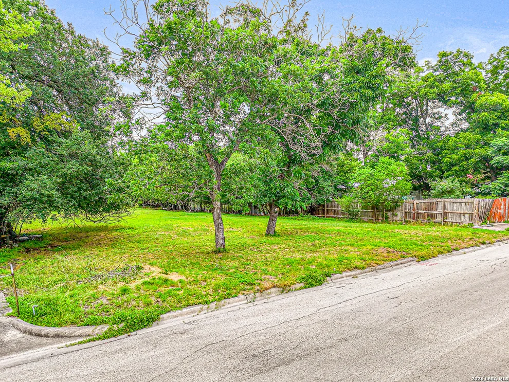 Unit for sale at 260 N HACKBERRY AVE, New Braunfels, TX 78130