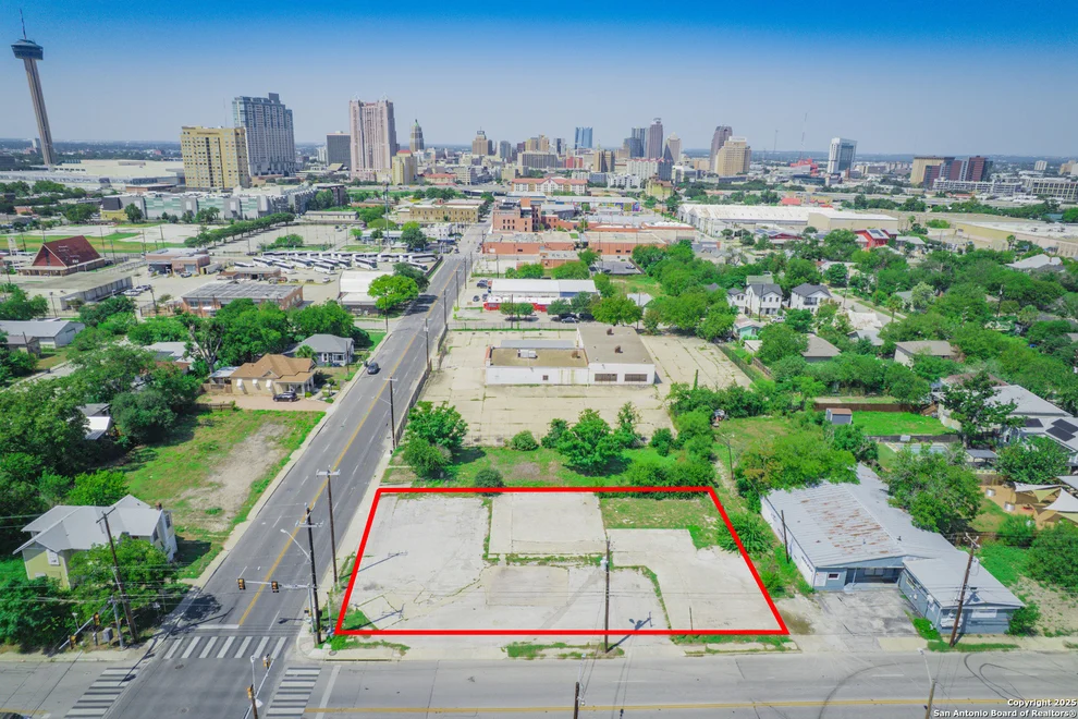 Unit for sale at 1533 E Houston St, San Antonio, TX 78202