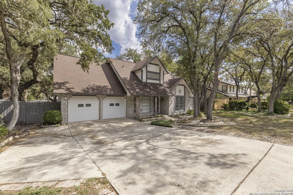 Unit for sale at 5410 Plantation, San Antonio, TX 78230