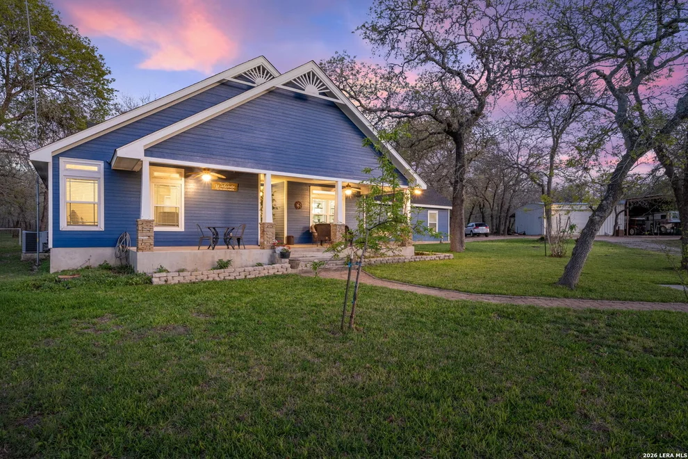 Unit for sale at 54 Post Oak Rd, La Vernia, TX 78121