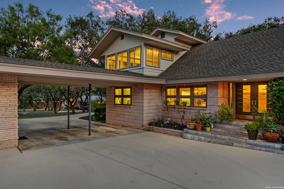 Unit for sale at 106 Mecca Dr, Hollywood Park, TX 78232