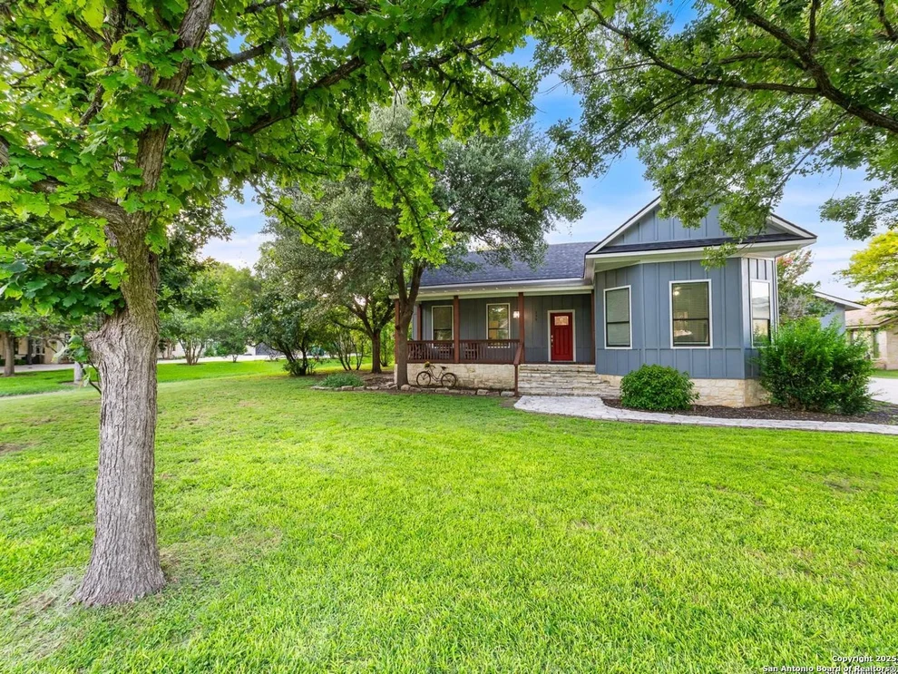 Unit for sale at 136 W Evergreen, Boerne, TX 78006
