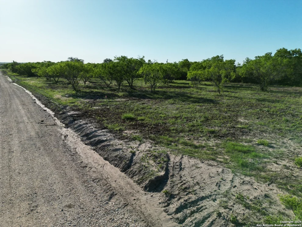 Unit for sale at 750 CR 200, Three Rivers, TX 78071