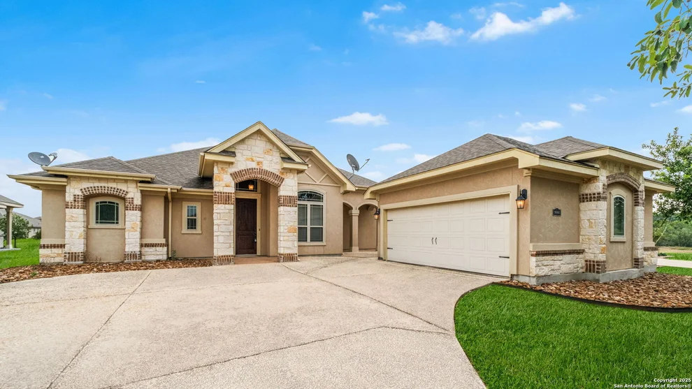 Unit for sale at 30006 Cibolo Gap, Fair Oaks Ranch, TX 78015