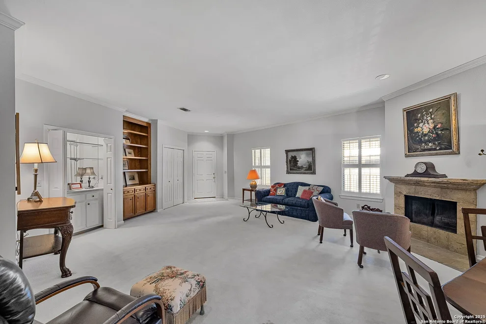 Unit for sale at 100 W El Prado, San Antonio, TX 78212