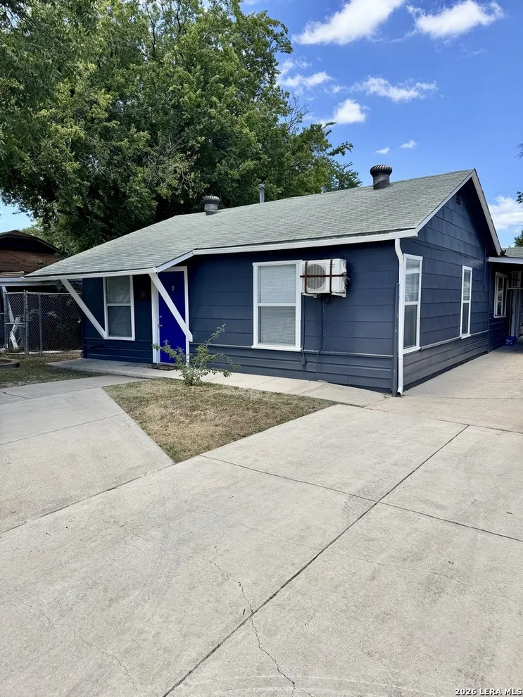 Unit for sale at 1027 King Ave, San Antonio, TX 78211