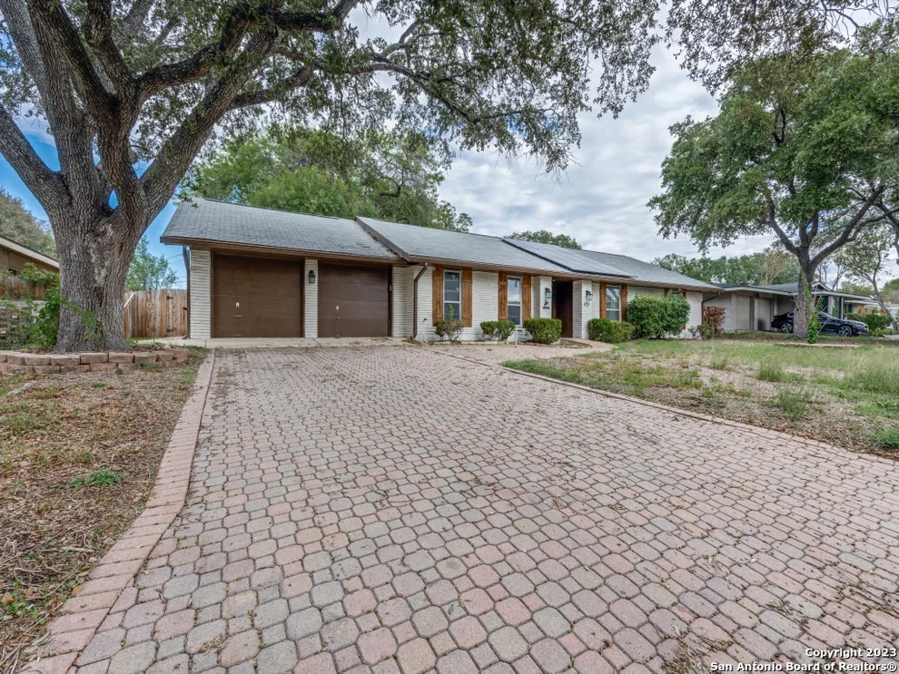 Unit for sale at 425 Winfield Blvd, Windcrest, TX 78239