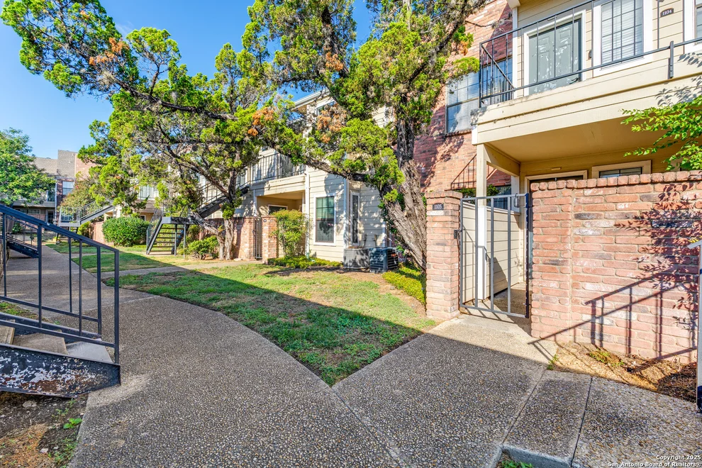 Unit for sale at 11610 Vance Jackson, San Antonio, TX 78230