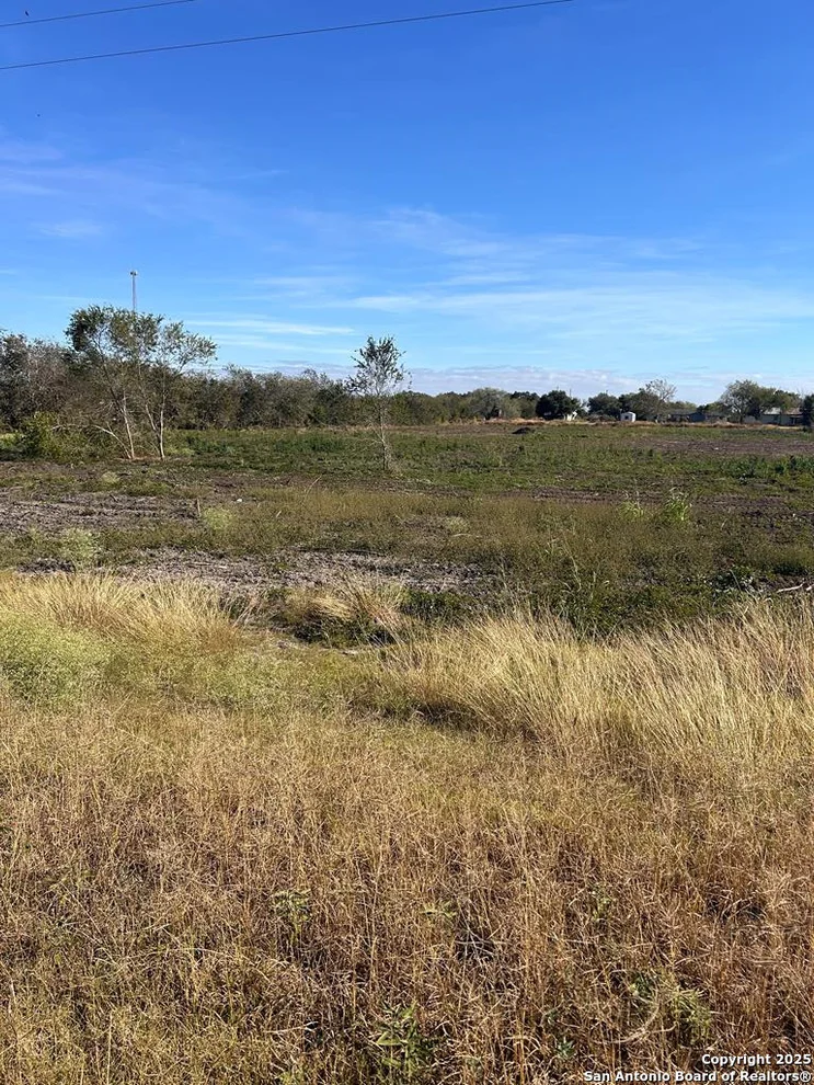 Unit for sale at 1130 N US Highway 181 Frontage Rd., Beeville, TX 78102