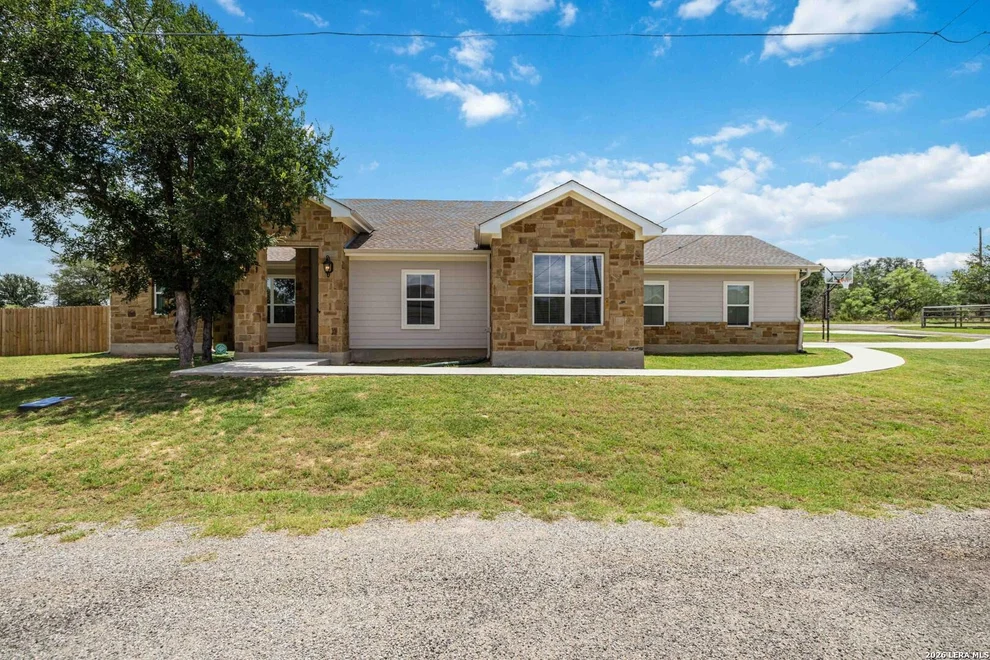 Unit for sale at 1512 Stonecrest Dr, Granite Shoals, TX 78654