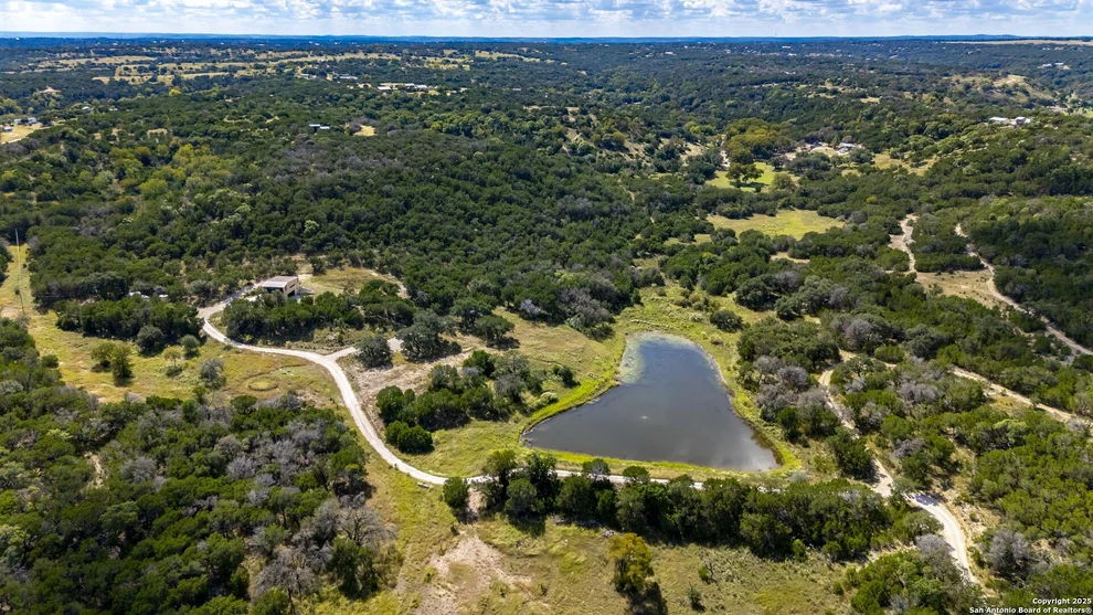 Unit for sale at 1150 Bear Creek, Kerrville, TX 78028