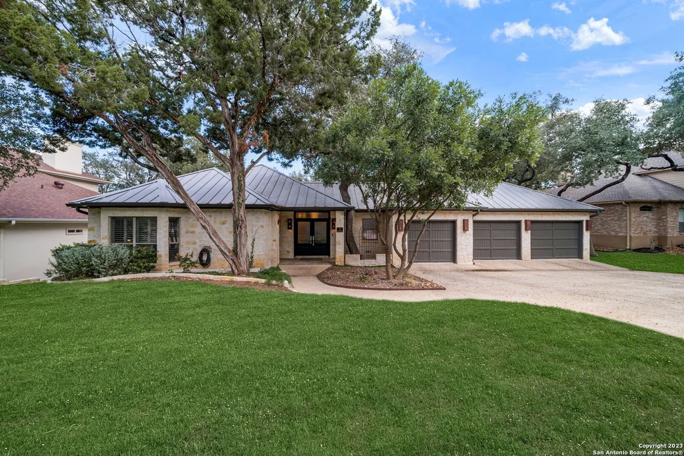 Unit for sale at 8 Benchwood Cir, San Antonio, TX 78248
