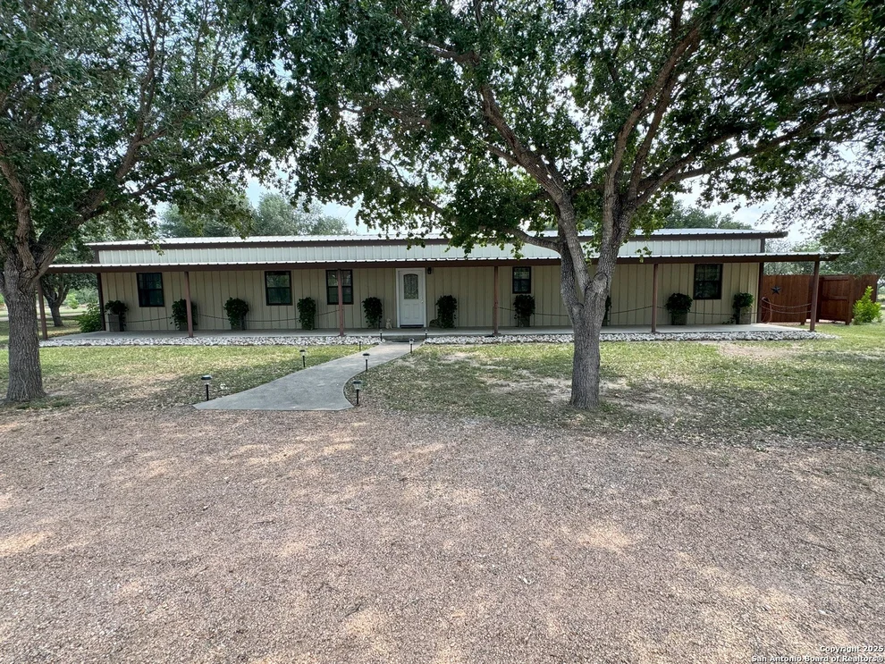 Unit for sale at 100 Choke Canyon Estates, Three Rivers, TX 78071