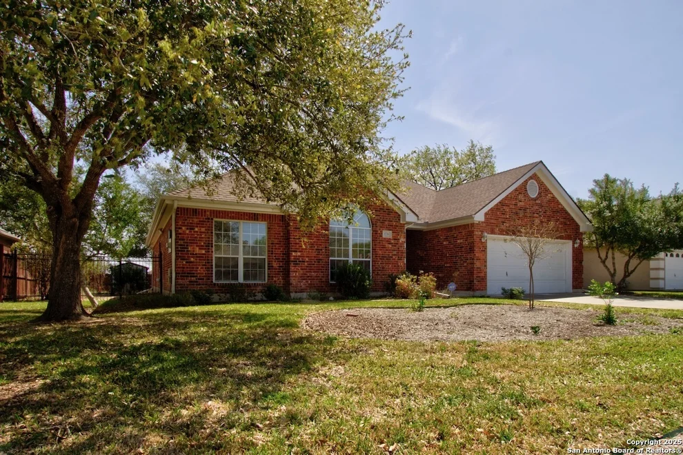 Unit for sale at 1739 Loma Verde, New Braunfels, TX 78130