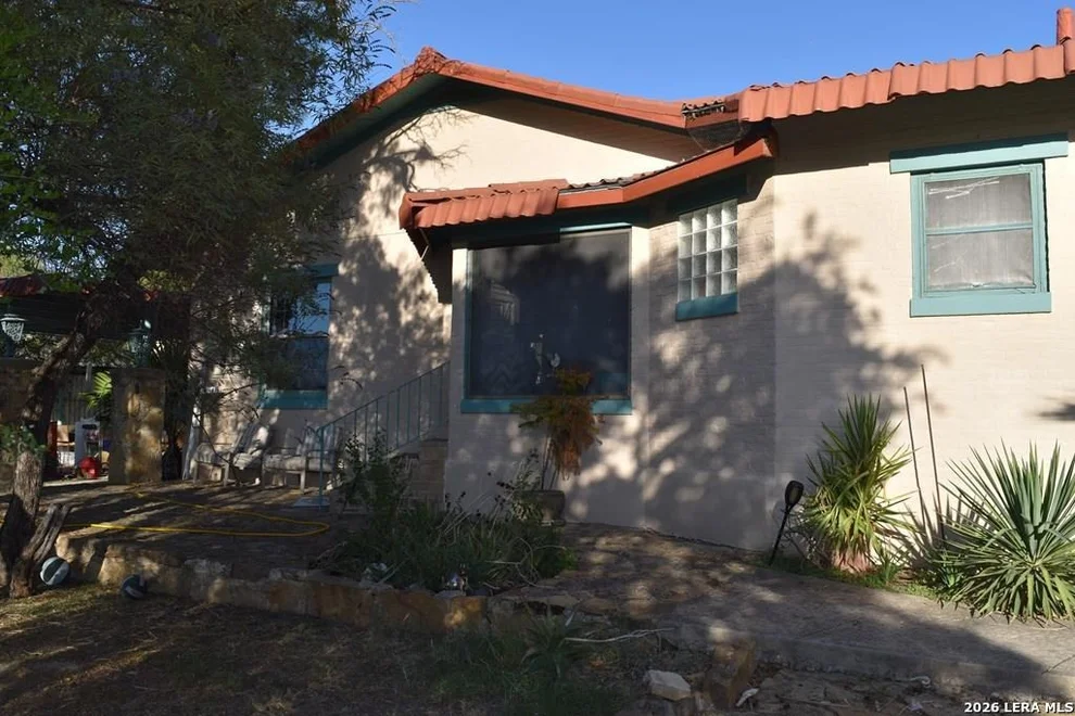 Unit for sale at 366 Hillcrest, Eagle Pass, TX 78852
