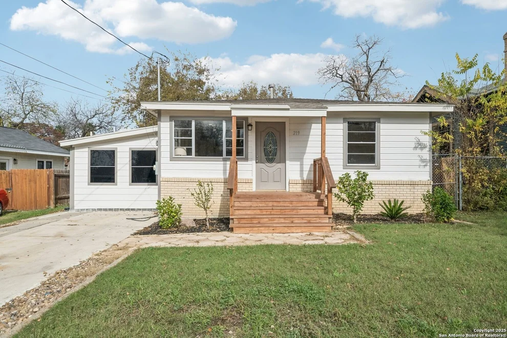 Unit for sale at 219 Nelson Ave, San Antonio, TX 78210