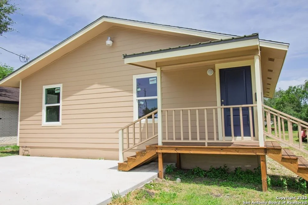 Unit for sale at 806 W Powell, Beeville, TX 78102