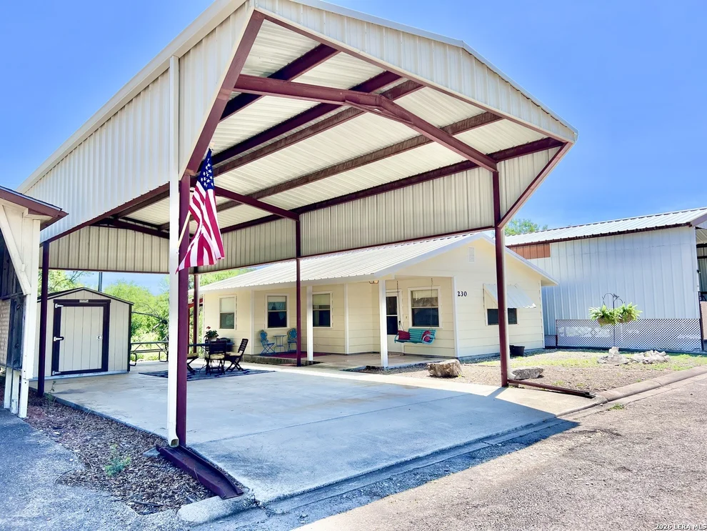 Unit for sale at 230 De Zavala St, Brackettville, TX 78832