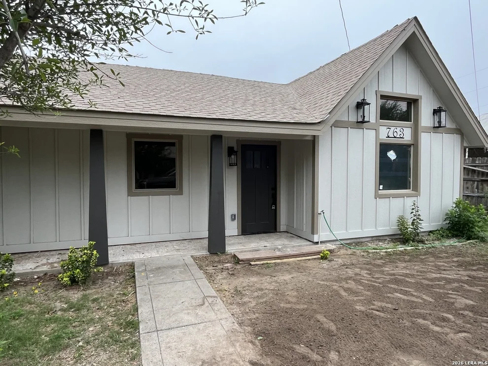 Unit for sale at 763 N Ceylon St, Eagle Pass, TX 78852