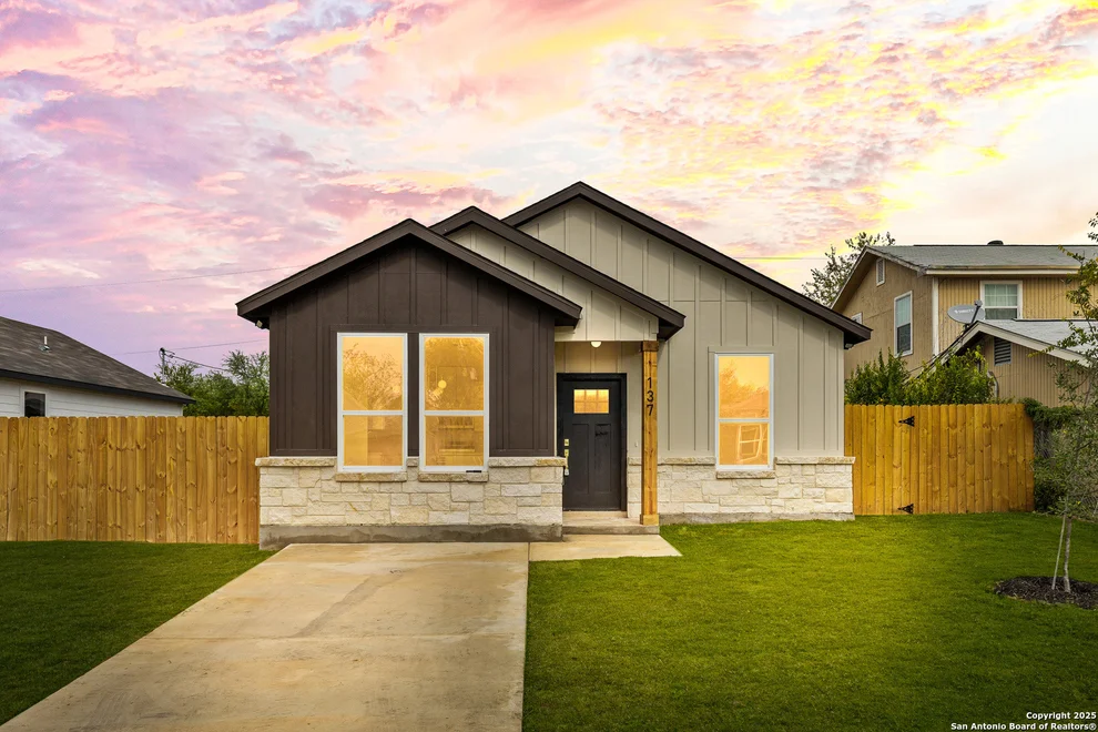 Unit for sale at 137 Sligo, San Antonio, TX 78223