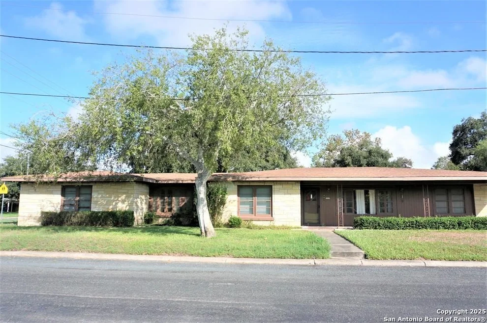 Unit for sale at 401 E Randall, Beeville, TX 78102