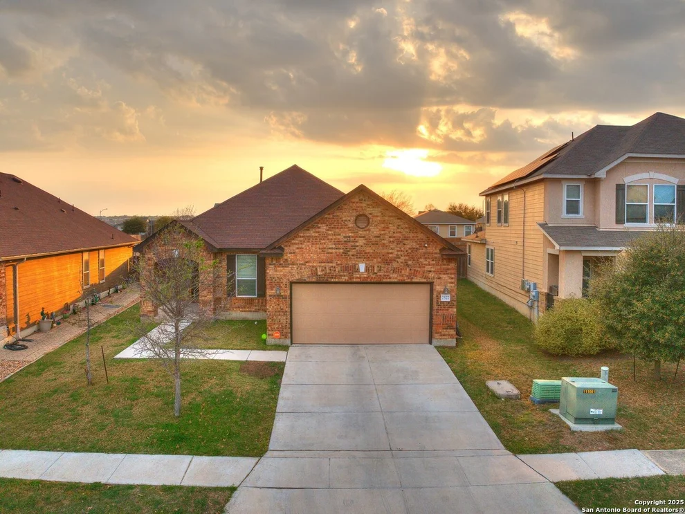 Unit for sale at 7527 Copper Kettle, Converse, TX 78109