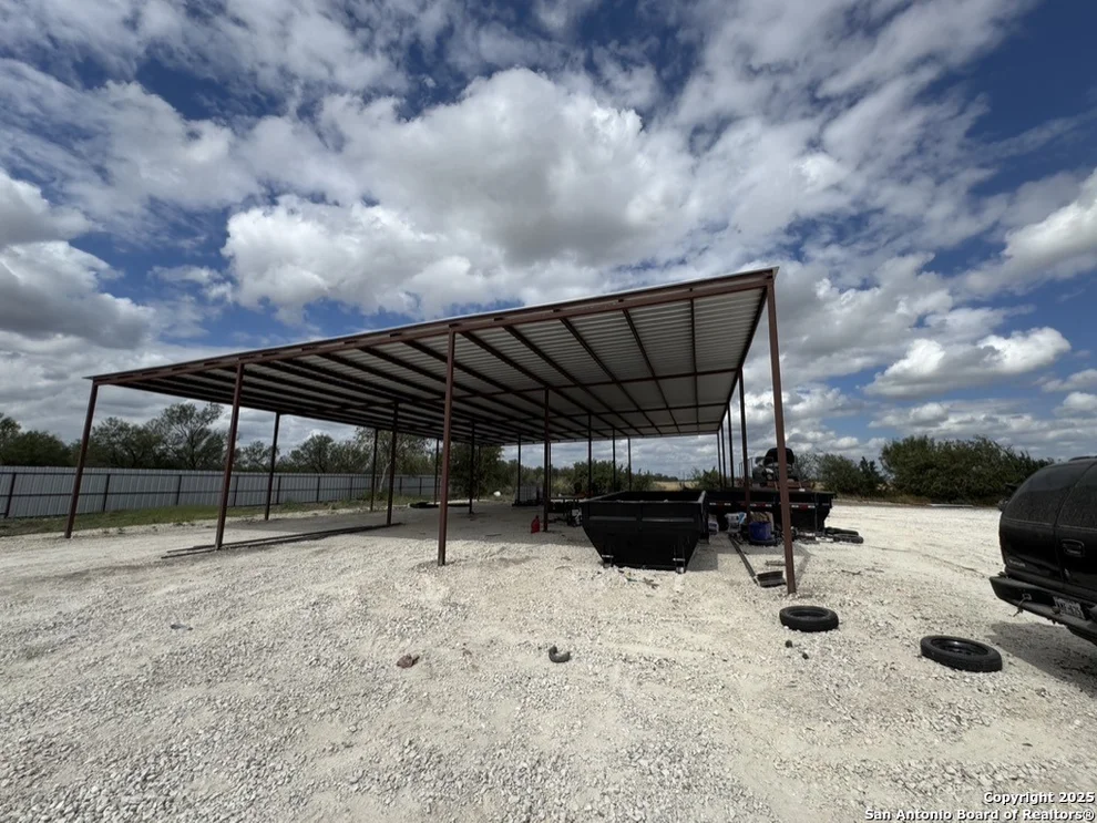 Unit for sale at LOT 1 Summerwood Lane, La Pryor, TX 78872