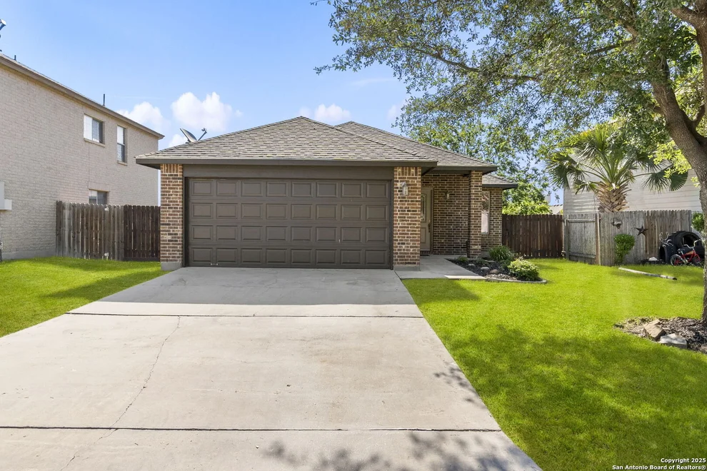 Unit for sale at 3435 Sabrina, Seguin, TX 78155