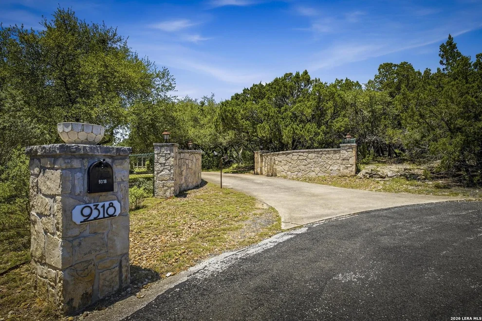 Unit for sale at 9318 Fox Briar, Boerne, TX 78006