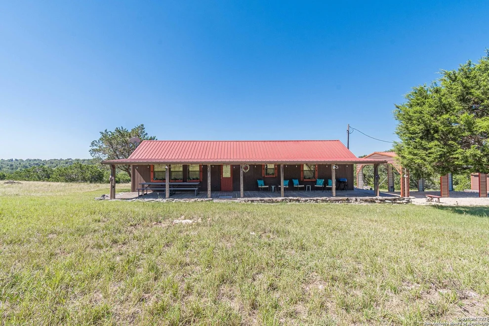 Unit for sale at 117 Hawk Rd., Fredericksburg, TX 78624