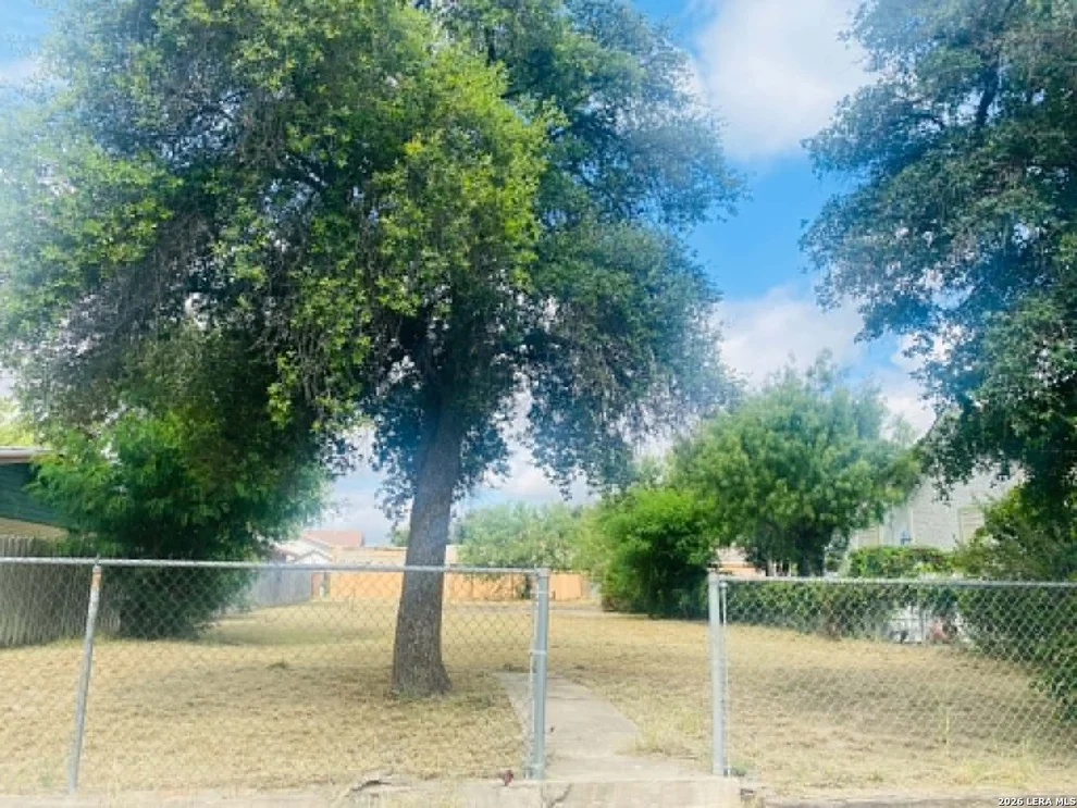 Unit for sale at 787 E Webster St., Eagle Pass, TX 78852