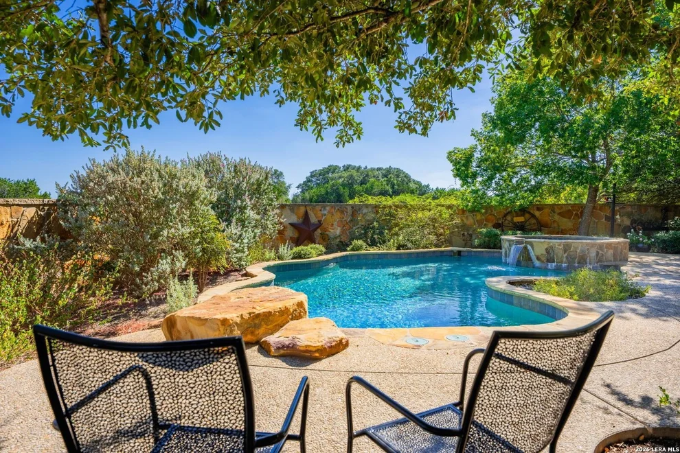 Unit for sale at 377 Waterstone Pkwy, Boerne, TX 78006