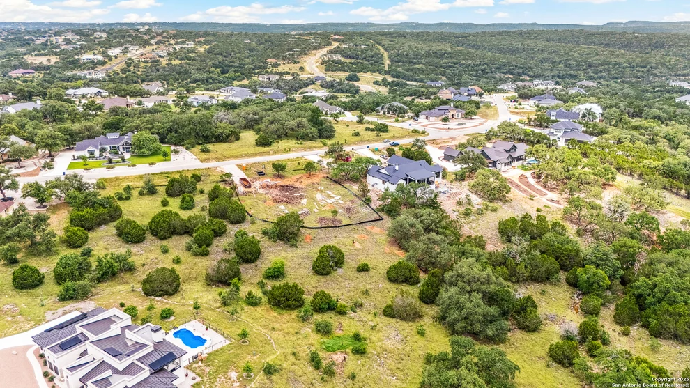 Unit for sale at 375 Iron Hill, New Braunfels, TX 78132
