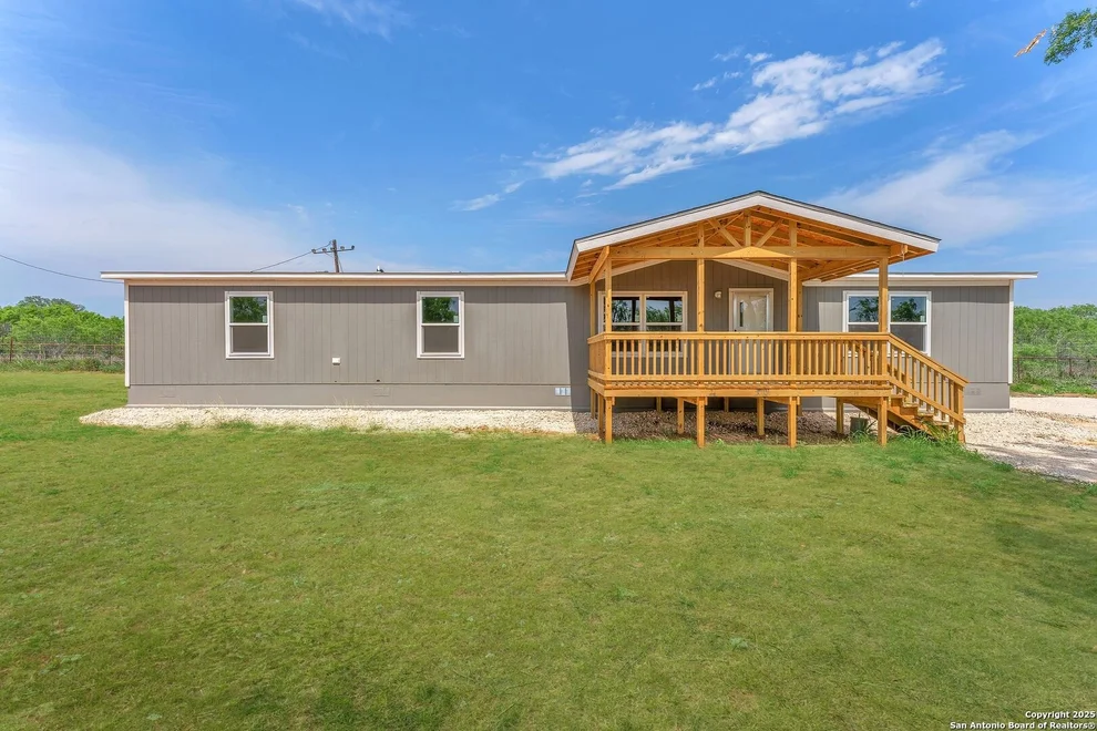 Unit for sale at 5839 County Road 422, Pleasanton, TX 78064