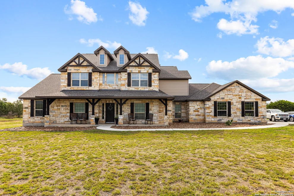 Unit for sale at 1378 cielo rio, Pipe Creek, TX 78063