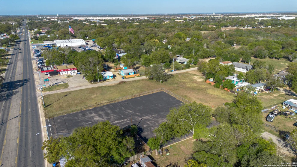 Unit for sale at 784 W Court, Seguin, TX 78155