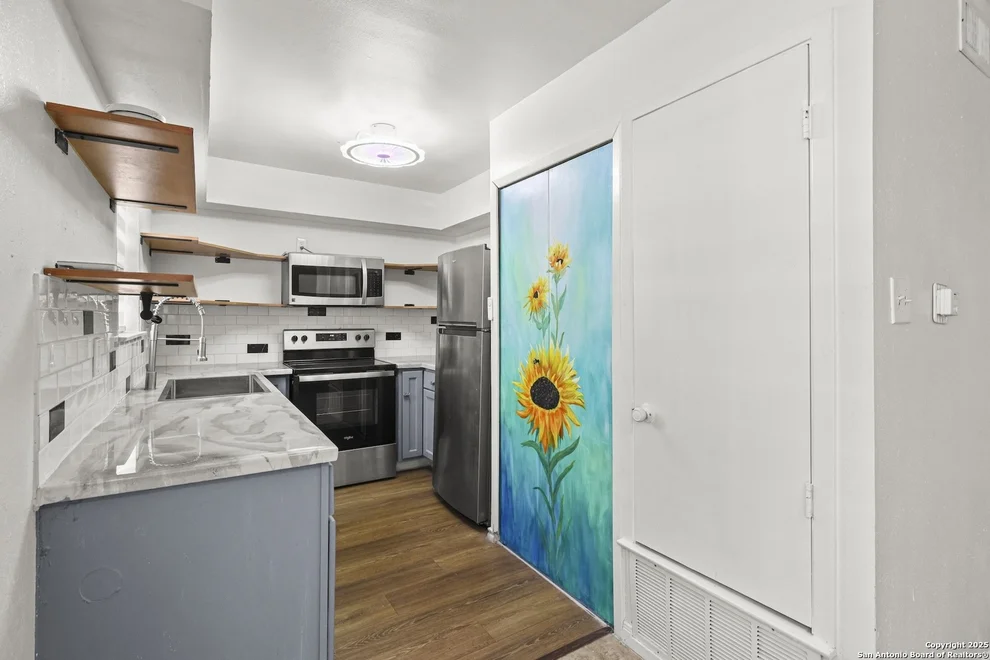 Unit for sale at 923 Vance Jackson, San Antonio, TX 78201