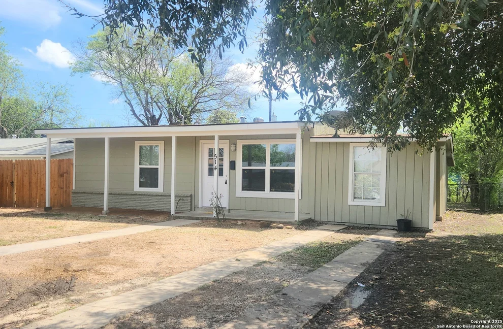 Unit for sale at 514 E Dickson Ave, San Antonio, TX 78214